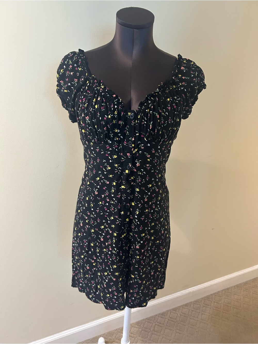 Hottie Moss Black Floral Button-Front Puff Sleeve Dress size M